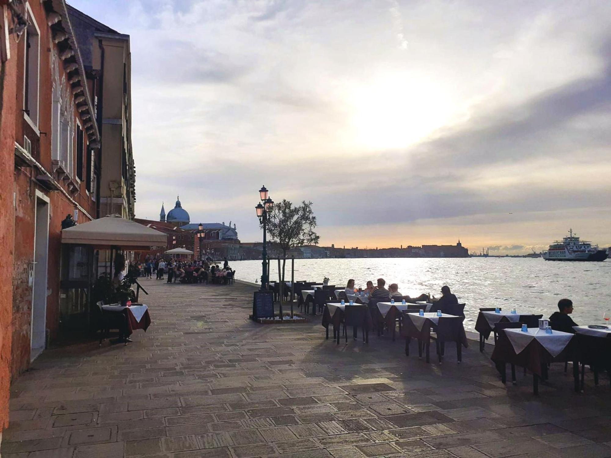 3 Windows On St Mark - Waterfront Apartment เวนิส ภายนอก รูปภาพ
